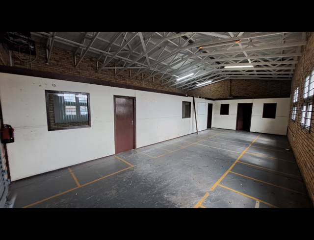 123M² WORKSHOP TO LET IN RICHARDS BAY CENTRAL